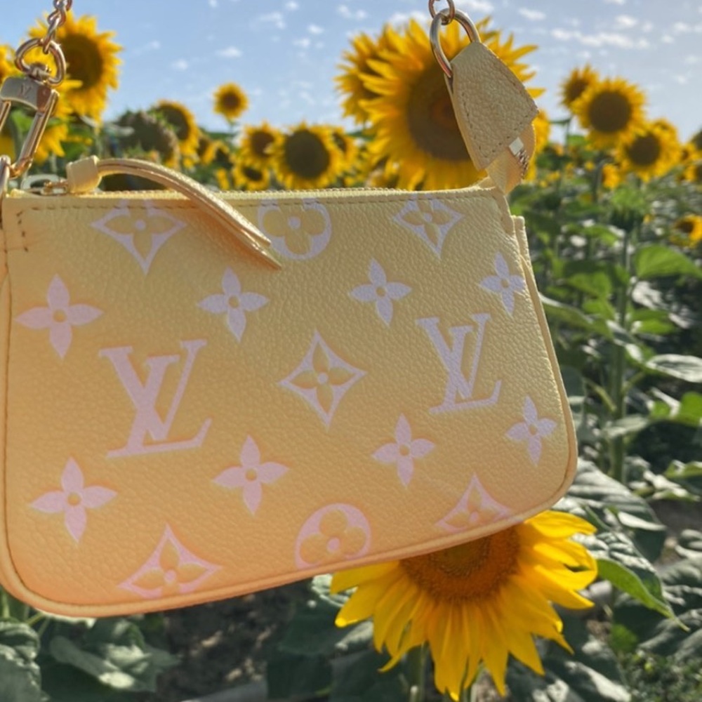 Meet your Posher, Candice